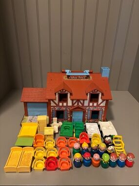 #952 Fisher-Price Family House Lot